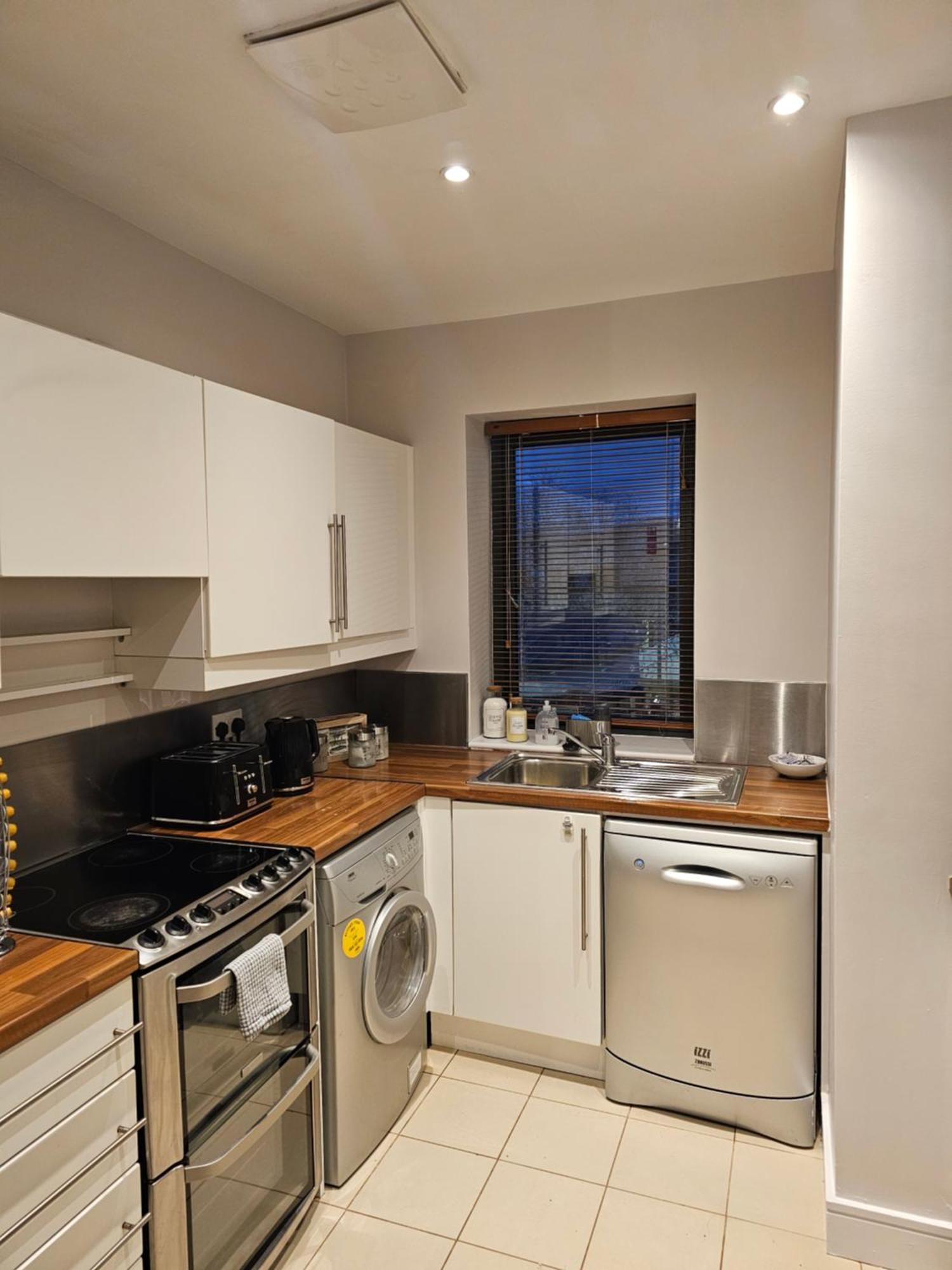 Cozy 2 Bedroom Apartment Kilkenny Exterior photo
