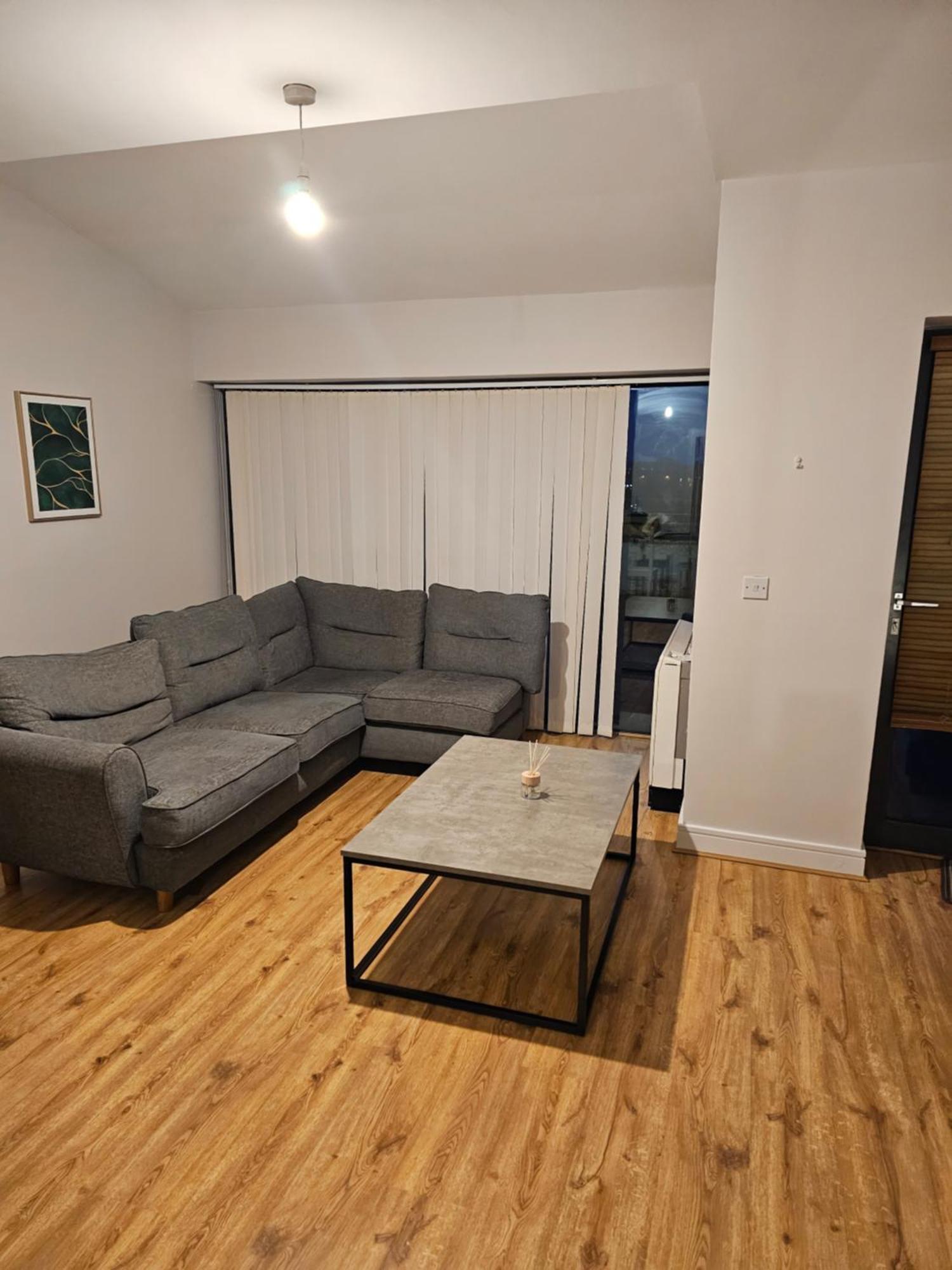 Cozy 2 Bedroom Apartment Kilkenny Exterior photo